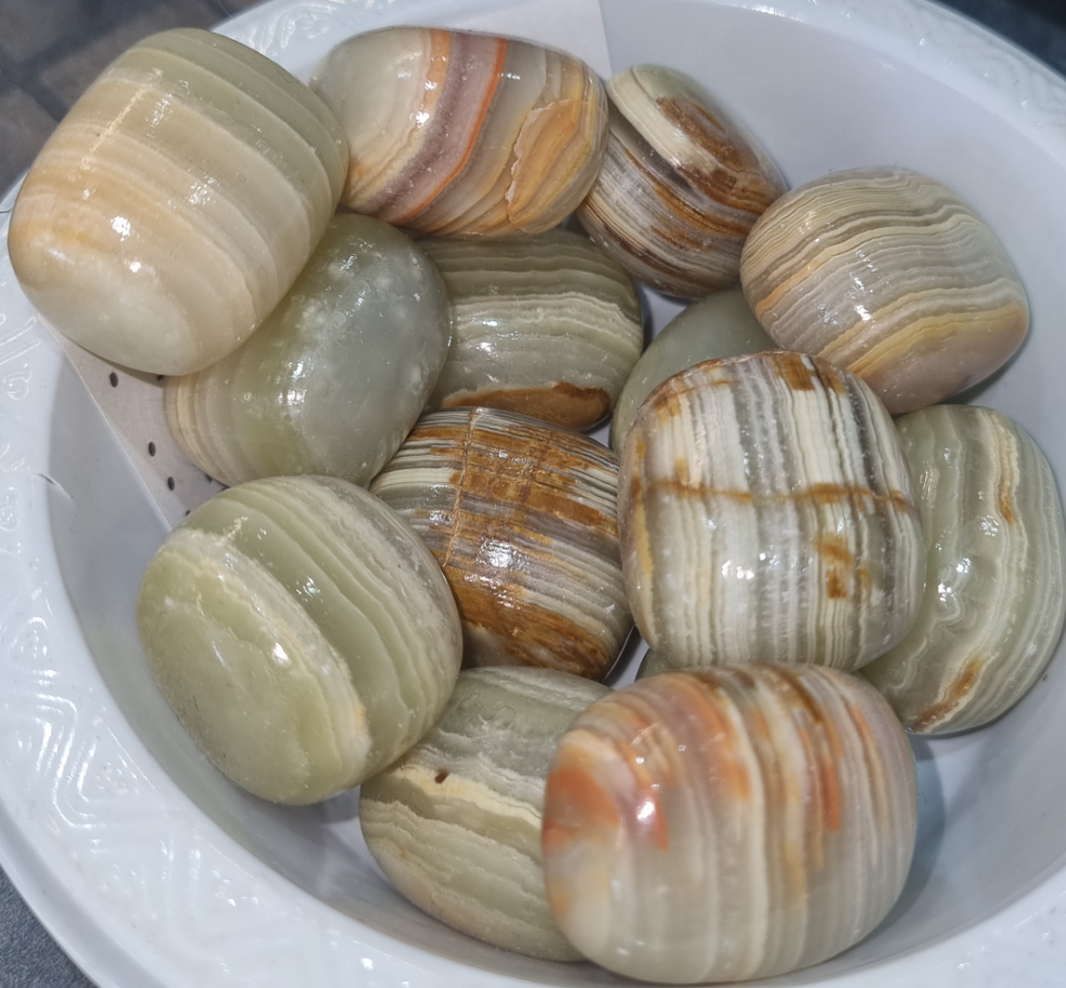 Banded Onyx Tumbles