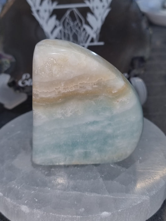 Caribbean Calcite Bigger Freeform