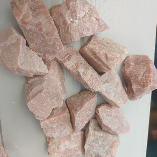 Peach Moonstone Raw (part polished)