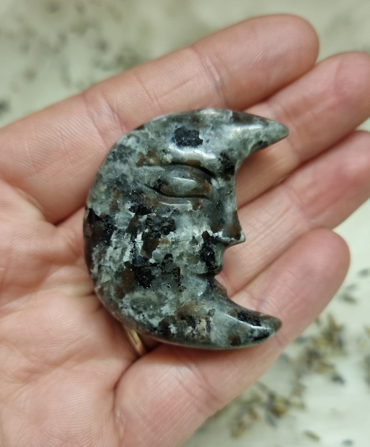 Yooperlite Moon Face Carvings