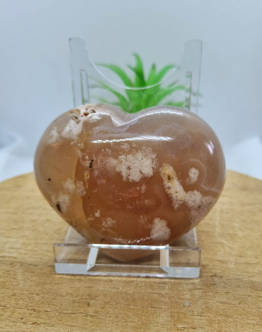 Flower Agate Heart Carving