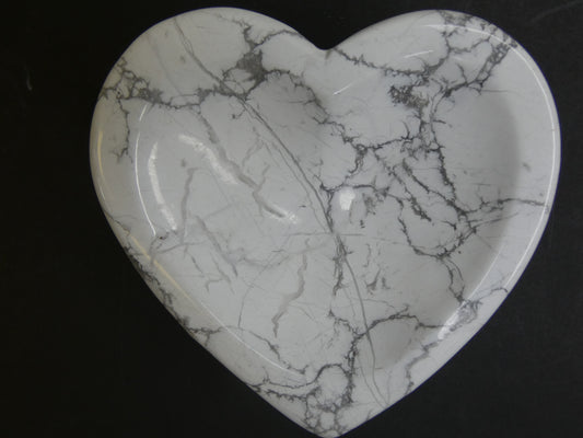 Howlite Heart Carving Bowl