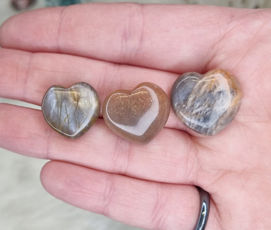 Sunstone/Moonstone Mini Heart Carving